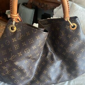 Louis Vuitton large artsy bag